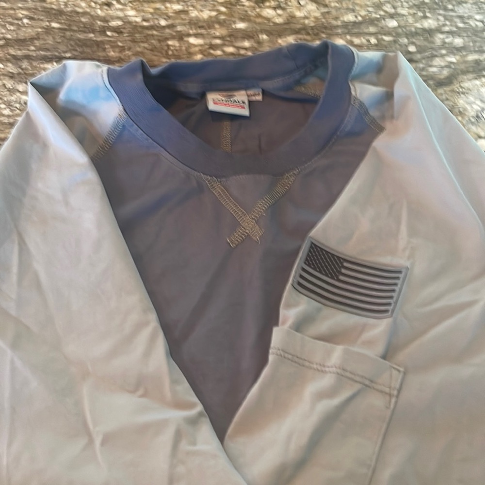 Tyndale woman’s multi color grey & grey blue long sleeve